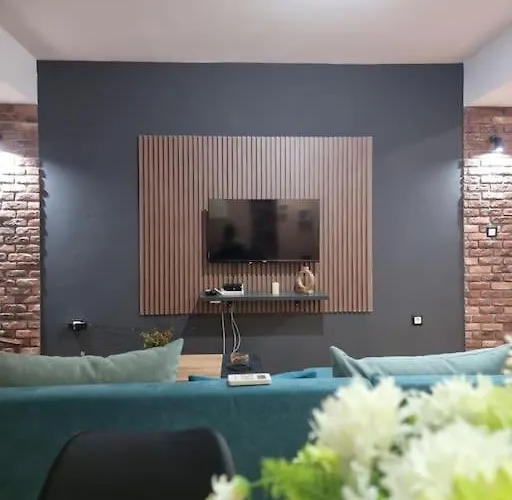 Golden Loft - Center *